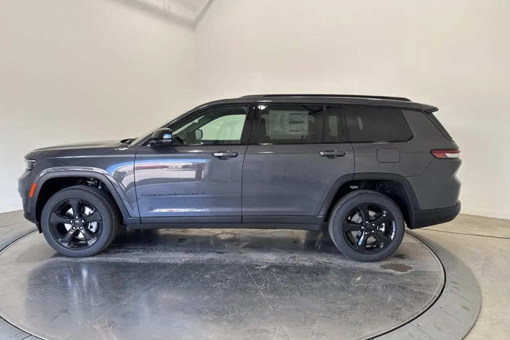 2025 Jeep Grand Cherokee Altitude X photo 1