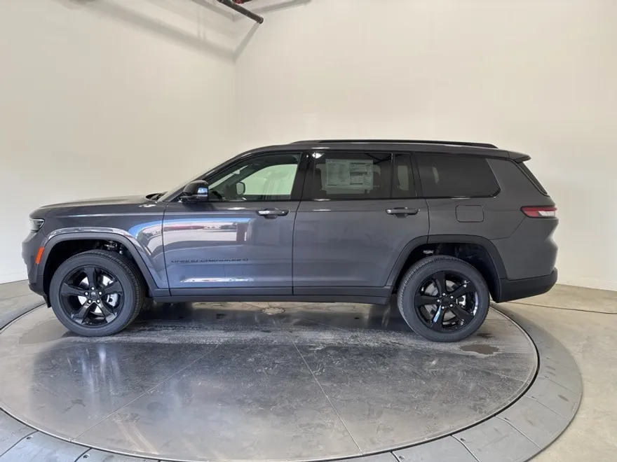 2025 Jeep Grand Cherokee Altitude X photo 1