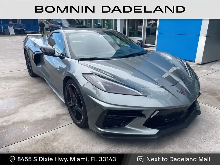 2023 Chevrolet Corvette Stingray 2LT photo 1