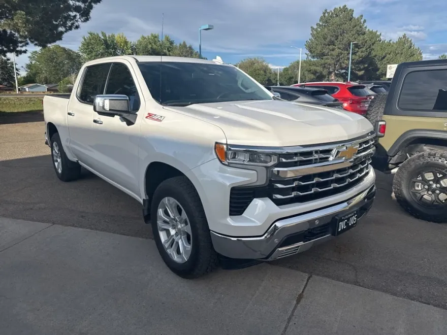 2022 Chevrolet Silverado 1500 LTZ photo 1