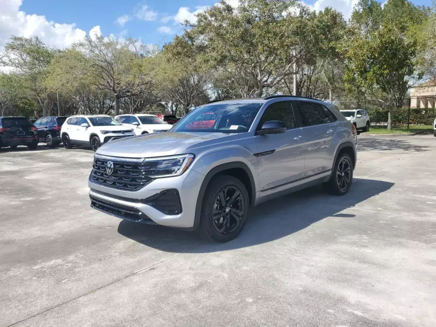 2025 Volkswagen Atlas Cross Sport SEL R-Line photo 1
