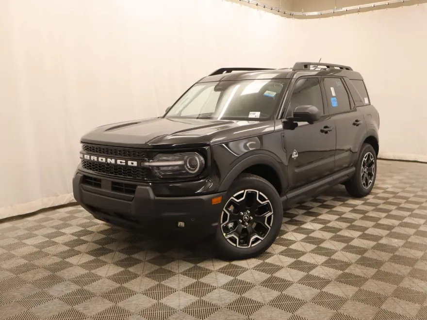 2025 Ford Bronco Sport Outer Banks photo 1