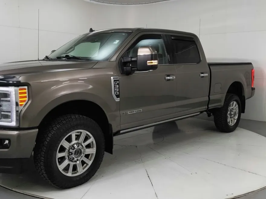 2019 Ford F-350 Limited photo 1