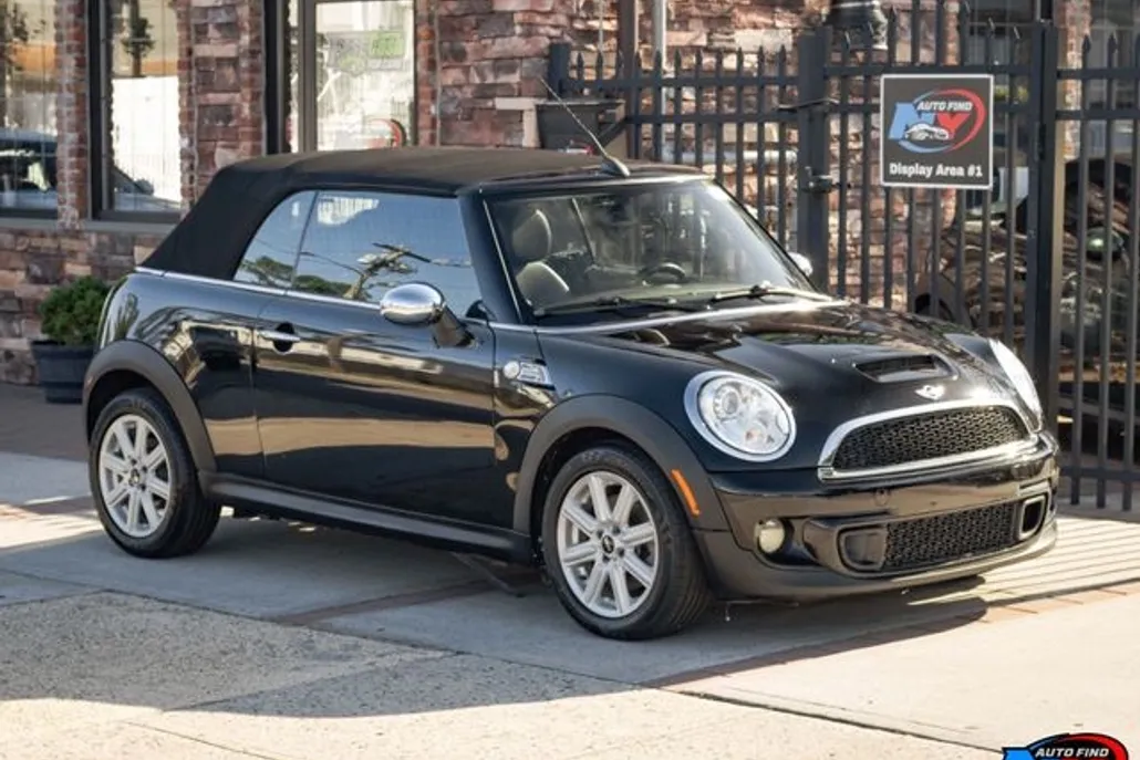 2012 Mini Cooper Convertible S photo 1