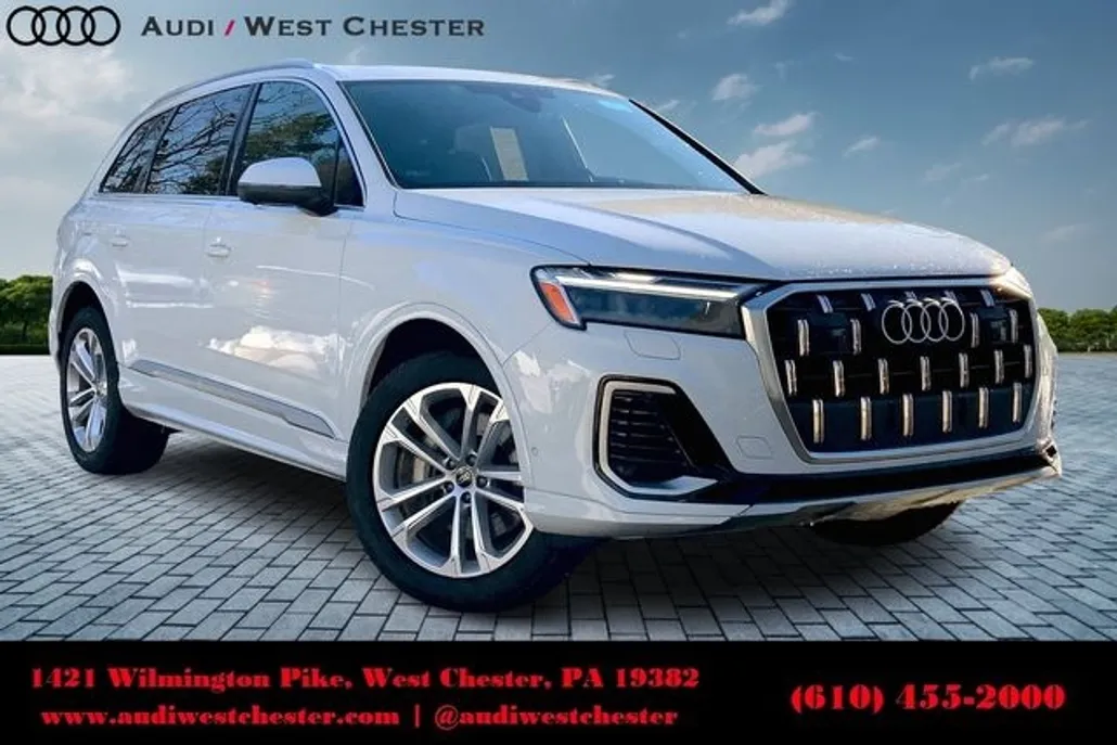 2025 Audi Q7 55 Premium Plus photo 1