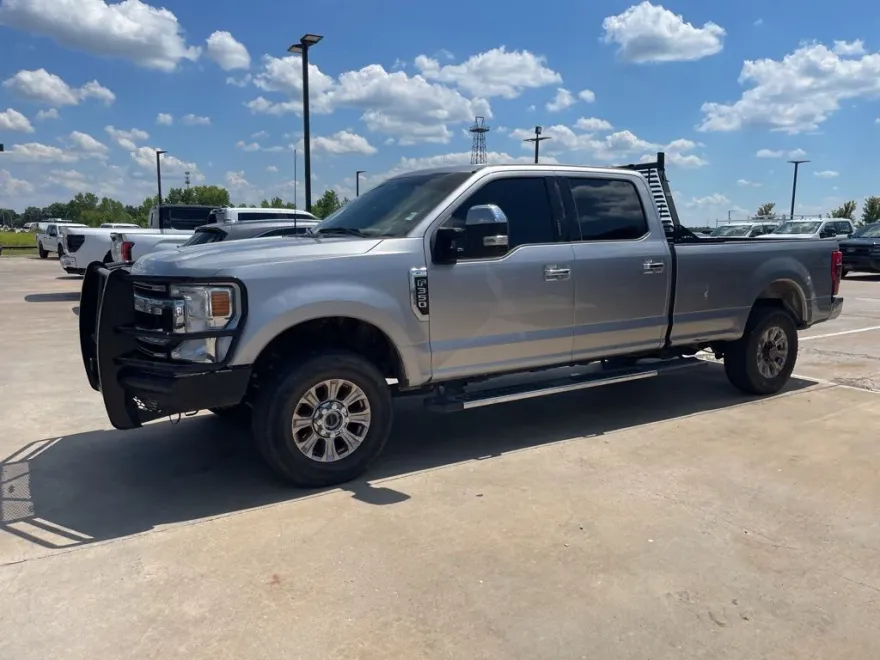 2022 Ford F-350 photo 1