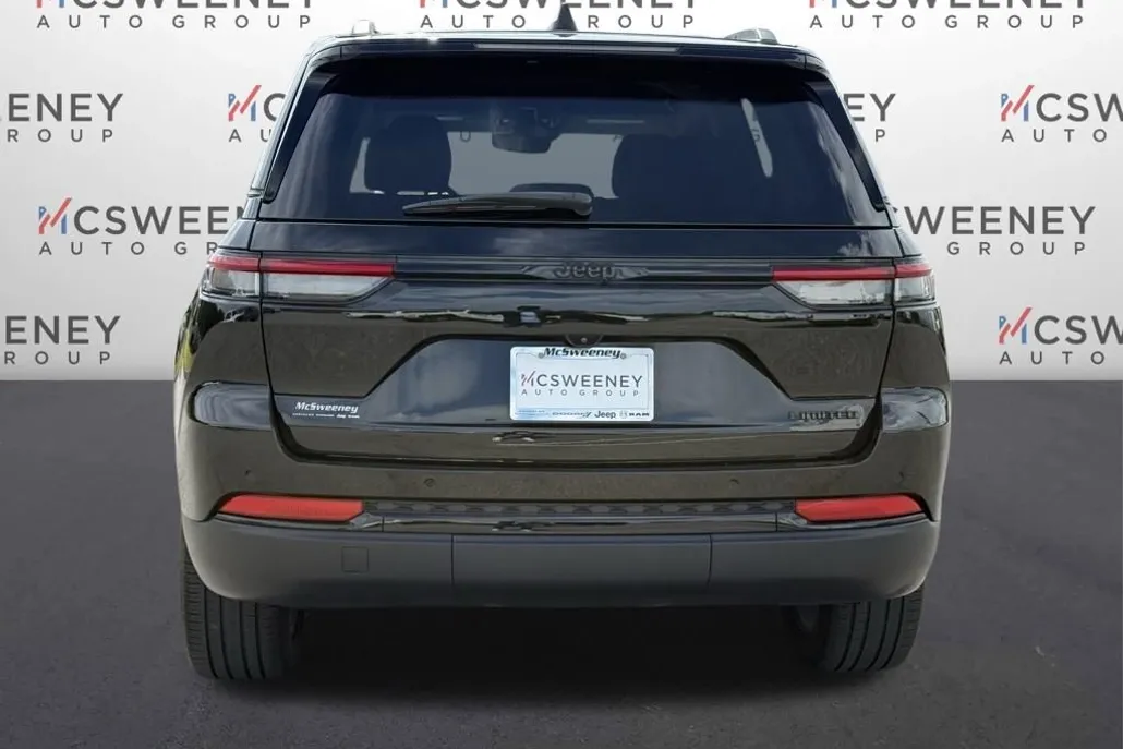 2023 Jeep Grand Cherokee Limited photo 1