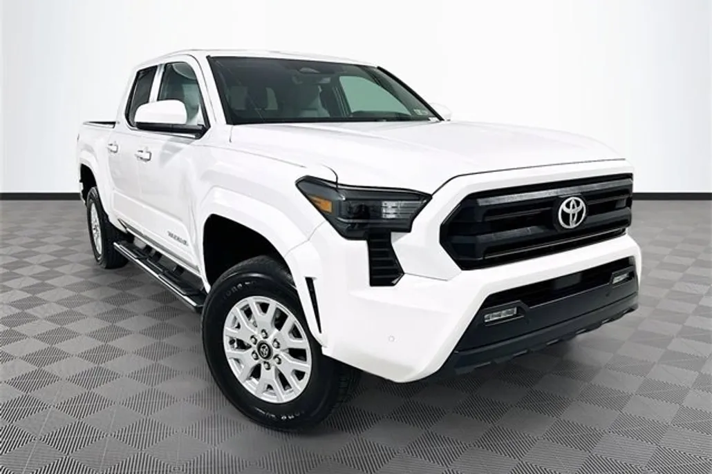 2024 Toyota Tacoma SR5 photo 1