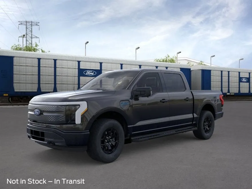 2025 Ford F-150 Lightning XLT photo 1