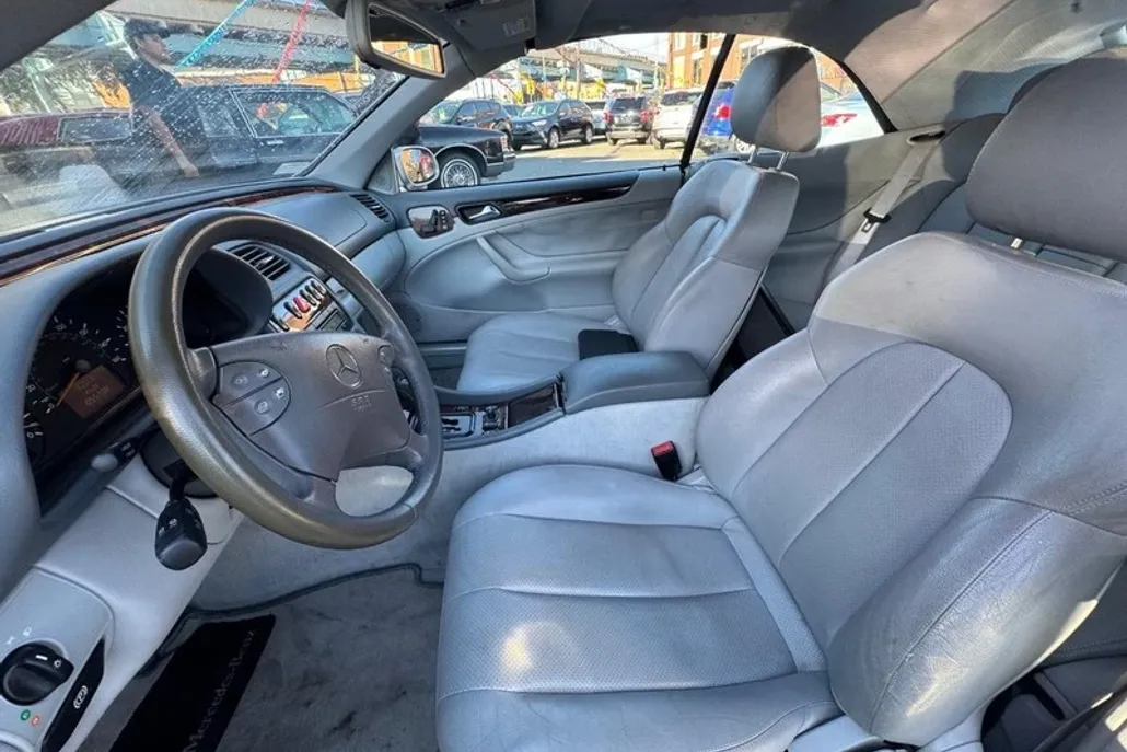 2003 Mercedes Benz CLK 320 photo 1