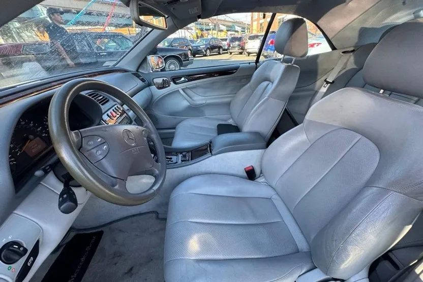 2003 Mercedes Benz CLK 320 photo 1