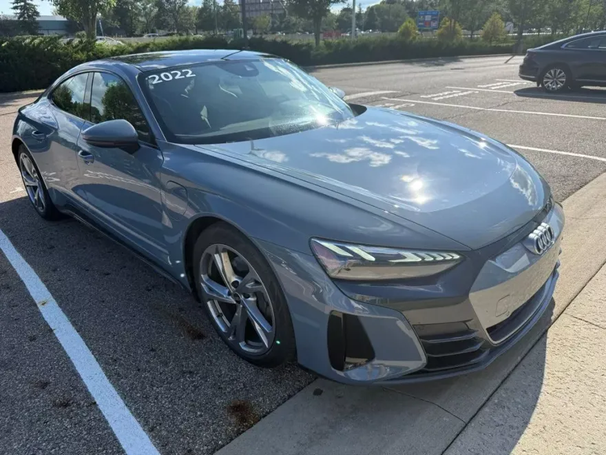 2022 Audi e-tron GT Premium Plus photo 1