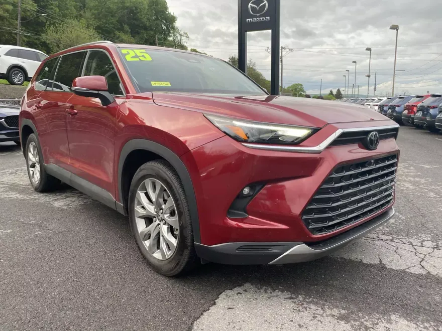 2025 Toyota Grand Highlander Hybrid Limited photo 1