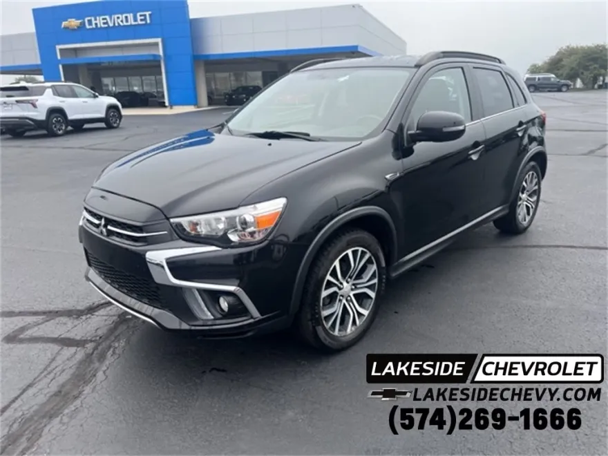 2018 Mitsubishi Outlander Sport SEL photo 1