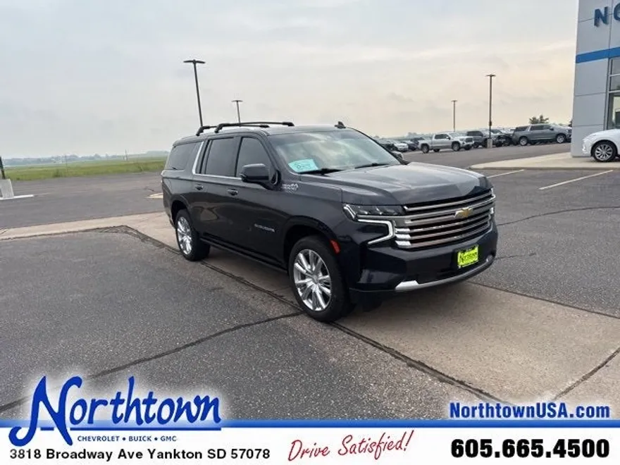 2022 Chevrolet Suburban High Country photo 1