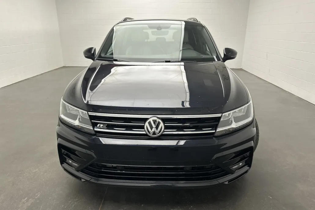 2021 Volkswagen Tiguan SE R-Line Black photo 1