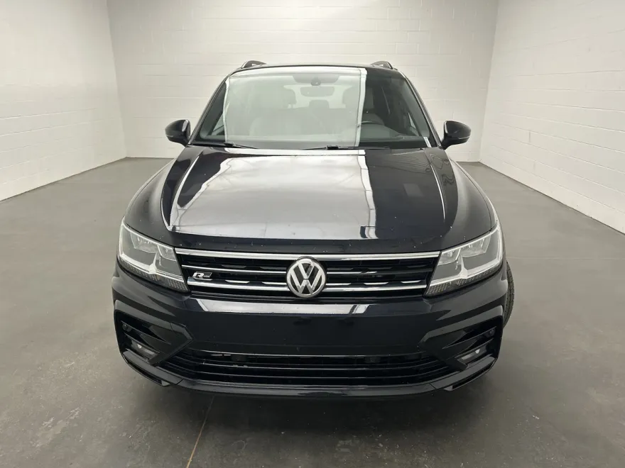 2021 Volkswagen Tiguan SE R-Line Black photo 1