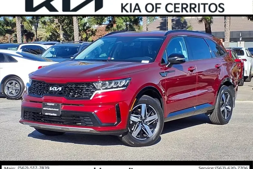 2023 Kia Sorento S photo 1