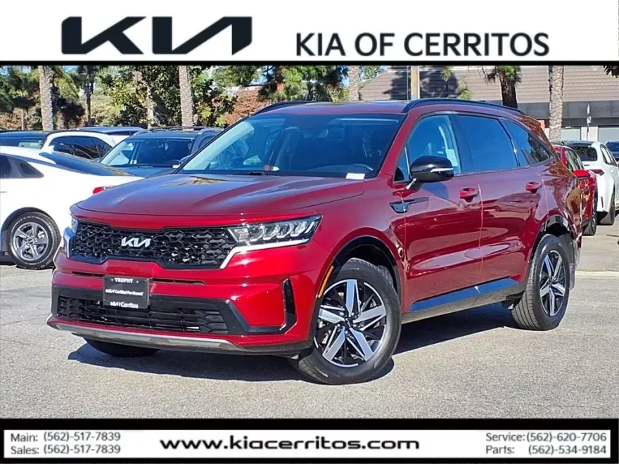 2023 Kia Sorento S photo 1