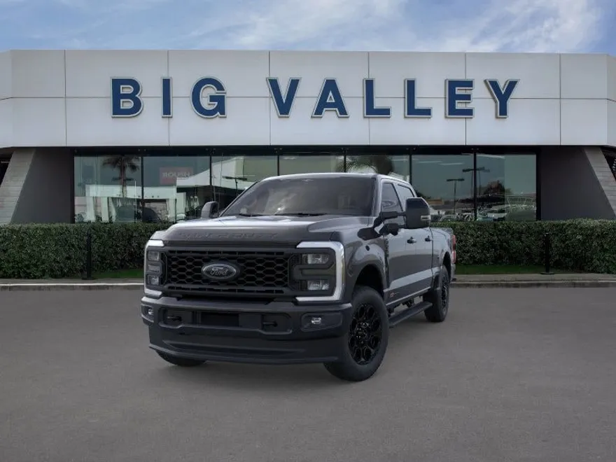 2025 Ford F-250 photo 1