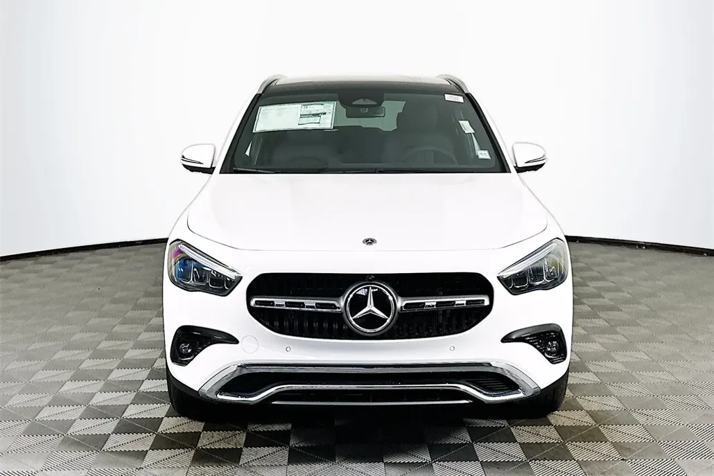 2026 Mercedes Benz GLA 250 4MATIC photo 1