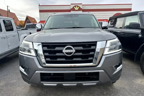 2021 Nissan Armada Platinum photo 3