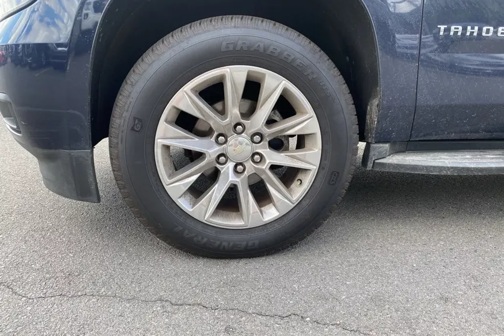 2020 Chevrolet Tahoe LS photo 1