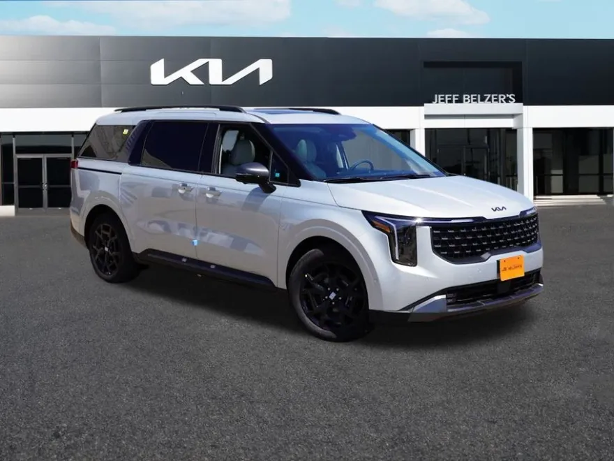 2026 Kia Carnival SX photo 1