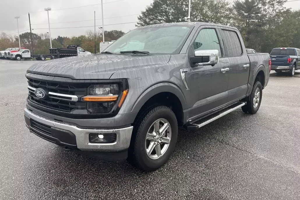 2024 Ford F-150 XLT photo 1
