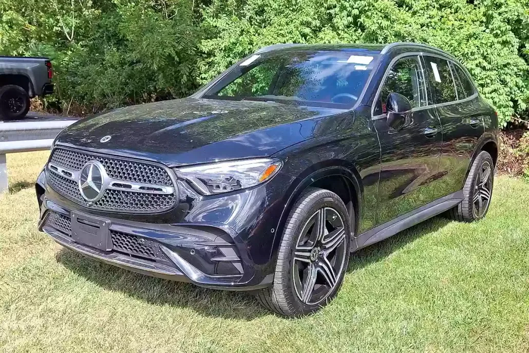2023 Mercedes Benz GLC 300 4MATIC photo 1