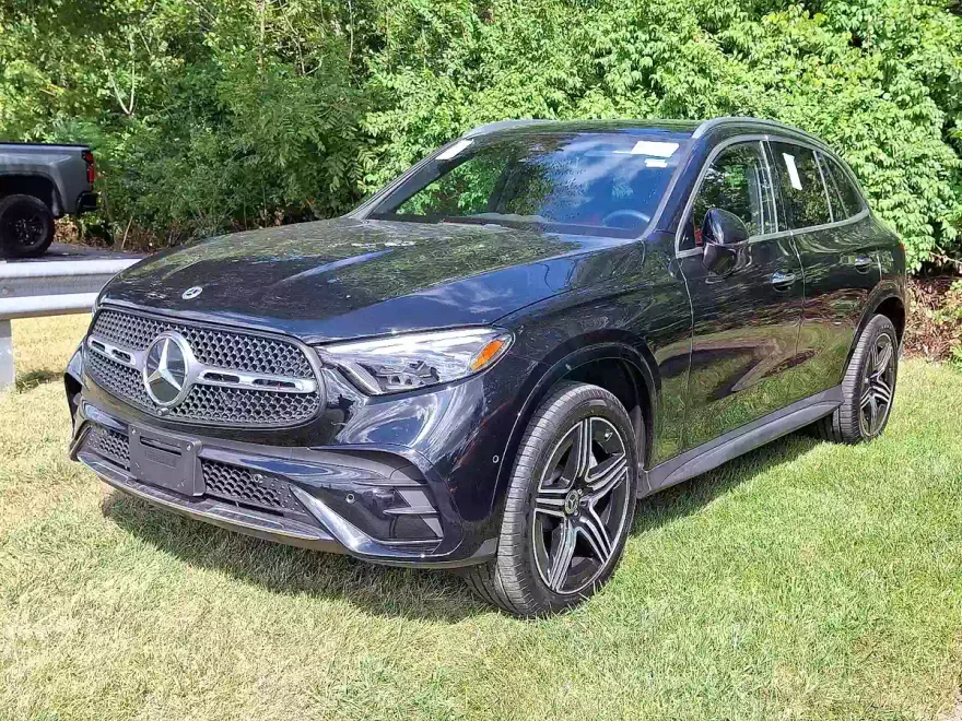 2023 Mercedes Benz GLC 300 4MATIC photo 1