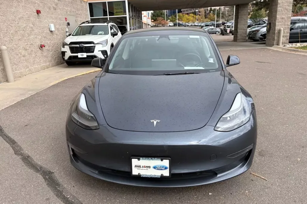2023 Tesla Model 3 Performance photo 1