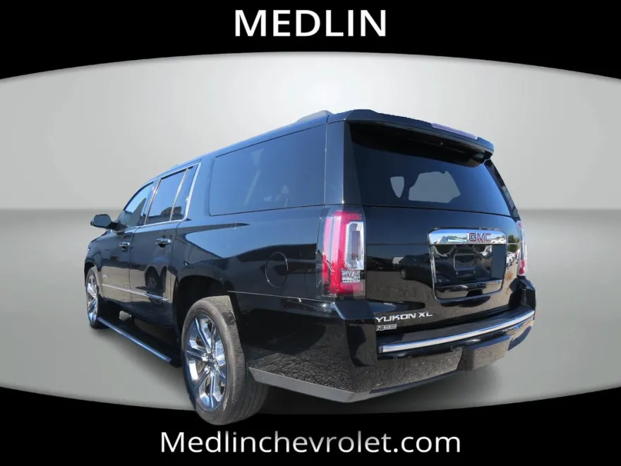 2017 Gmc Yukon XL Denali photo 1