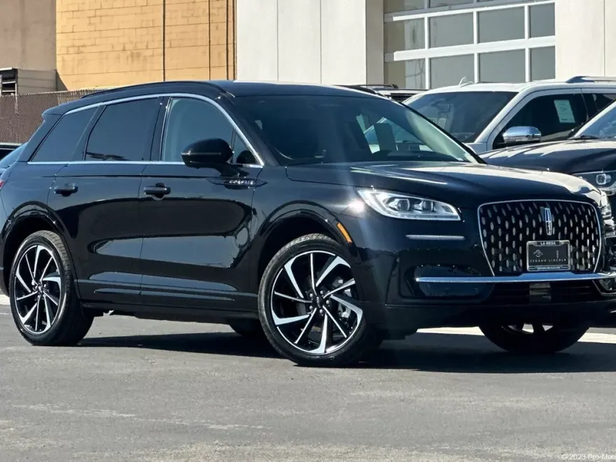 2025 Lincoln Corsair Grand Touring photo 1