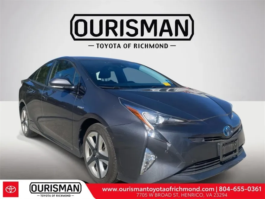 2018 Toyota Prius Three Touring photo 1