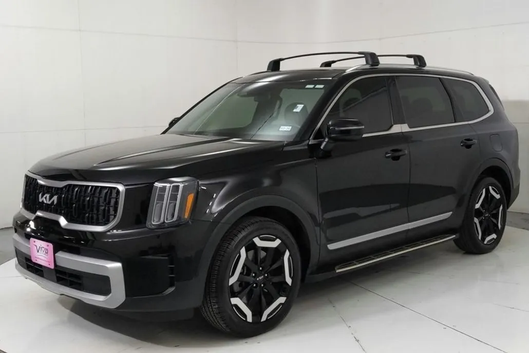 2024 Kia Telluride EX photo 1