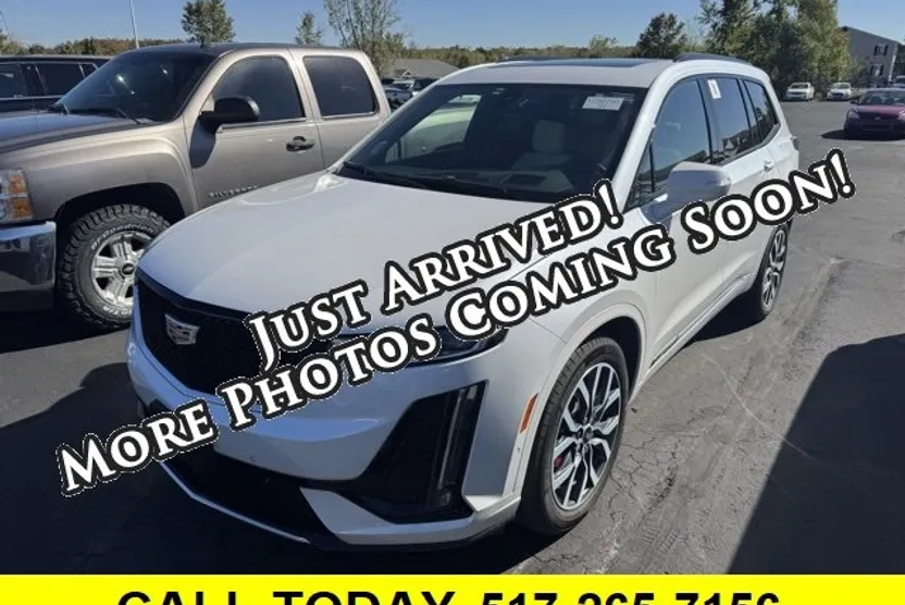 2024 Cadillac XT6 Sport photo 1