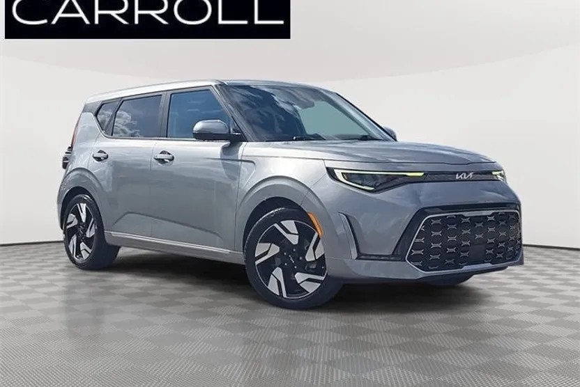 2023 Kia Soul GT-Line photo 1