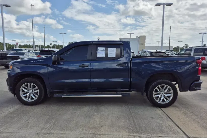 2022 Chevrolet Silverado 1500 Work Truck photo 1