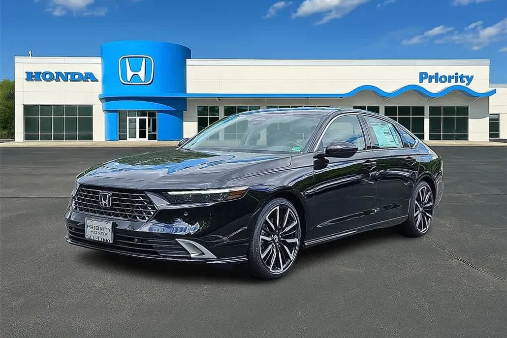 2025 Honda Accord Hybrid Touring photo 1