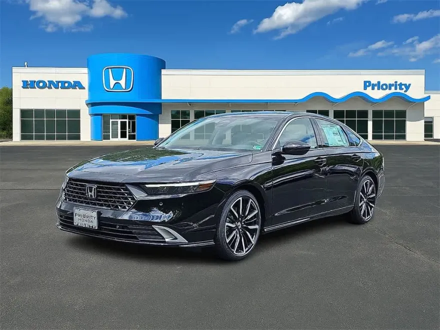 2025 Honda Accord Hybrid Touring photo 1