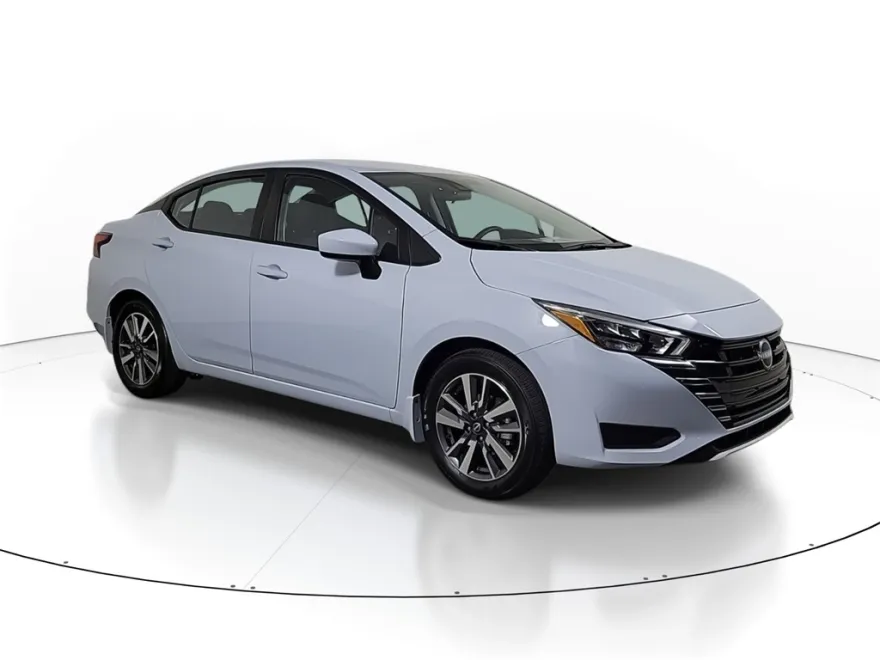 2025 Nissan Versa 1.6 SV photo 1