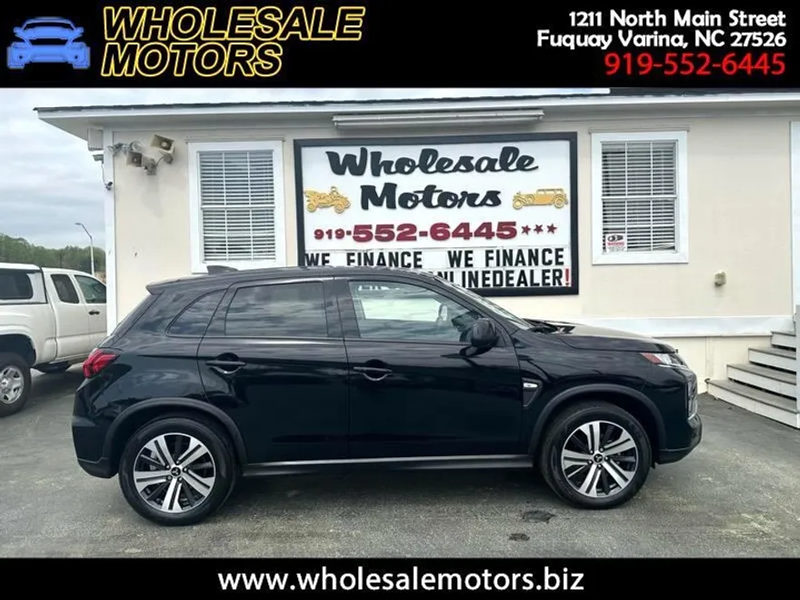 2023 Mitsubishi Outlander Sport ES photo 1