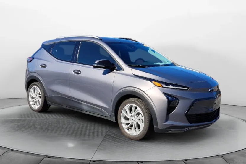 2022 Chevrolet Bolt EUV photo 1
