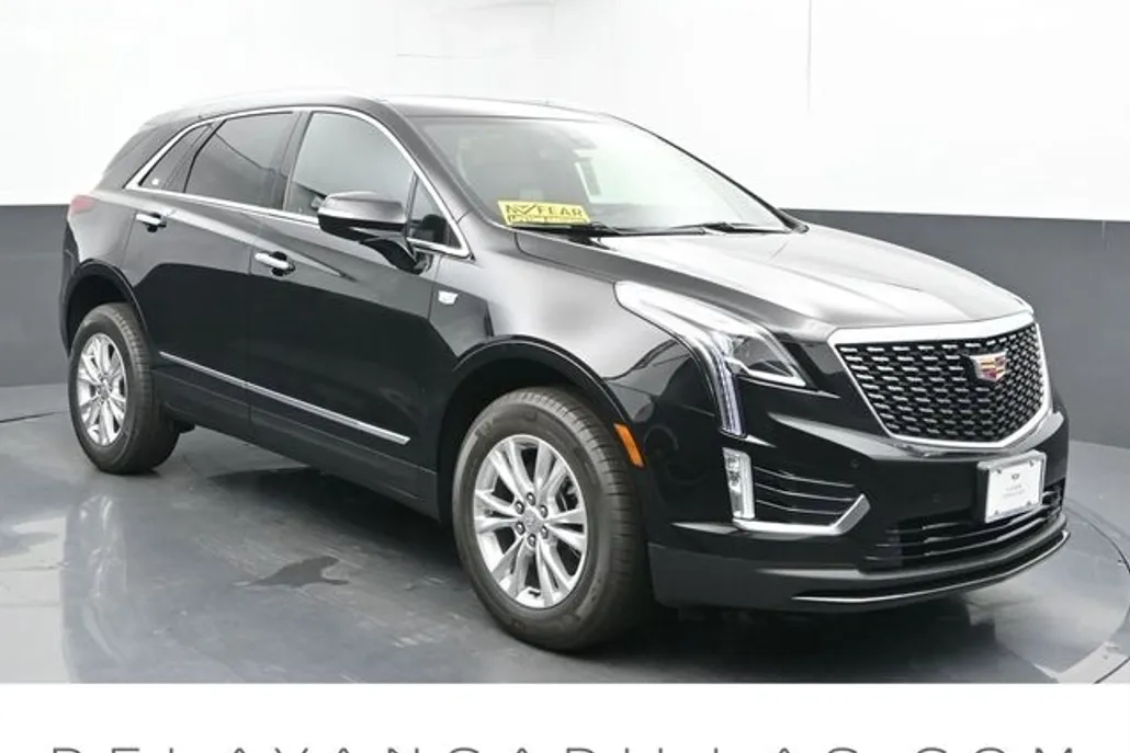 2025 Cadillac XT5 Luxury photo 1