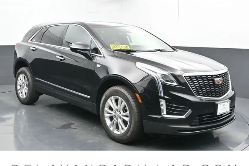 2025 Cadillac XT5 Luxury photo 1