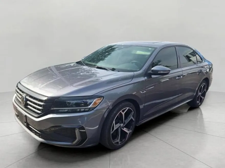 2020 Volkswagen Passat 2.0T R-Line photo 1