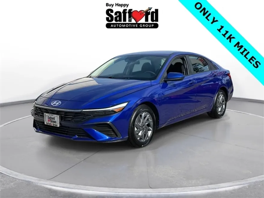 2024 Hyundai Elantra SEL photo 1