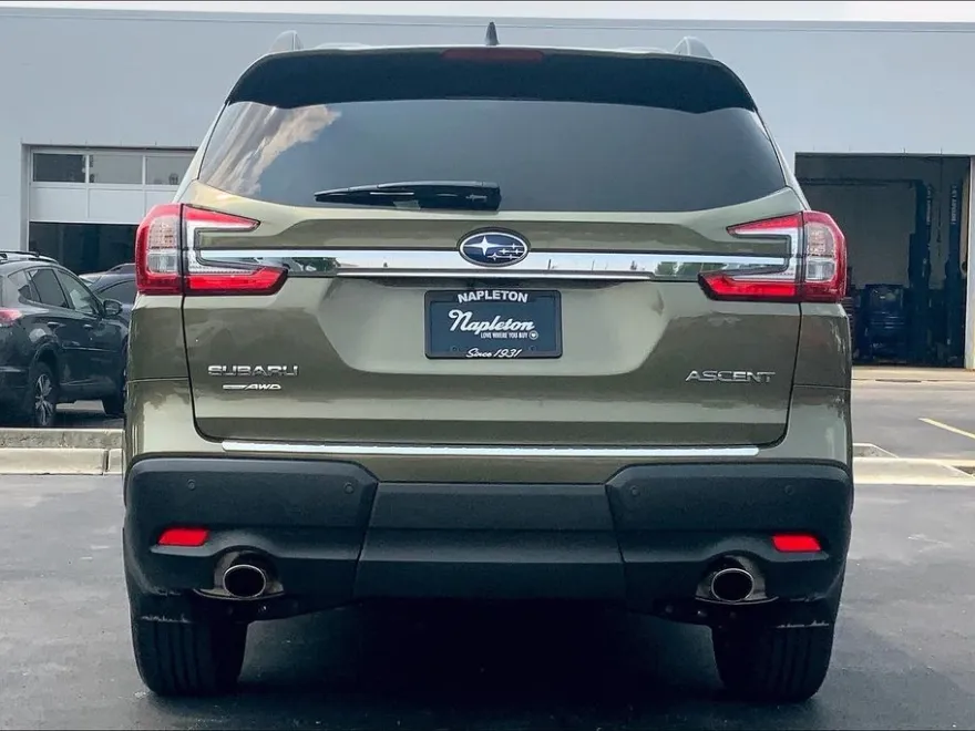 2025 Subaru Ascent Premium photo 1