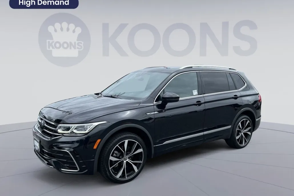 2022 Volkswagen Tiguan SEL Premium R-Line photo 1